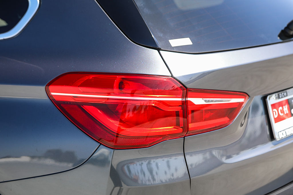Thumbnail: 2016 BMW X1 - 20