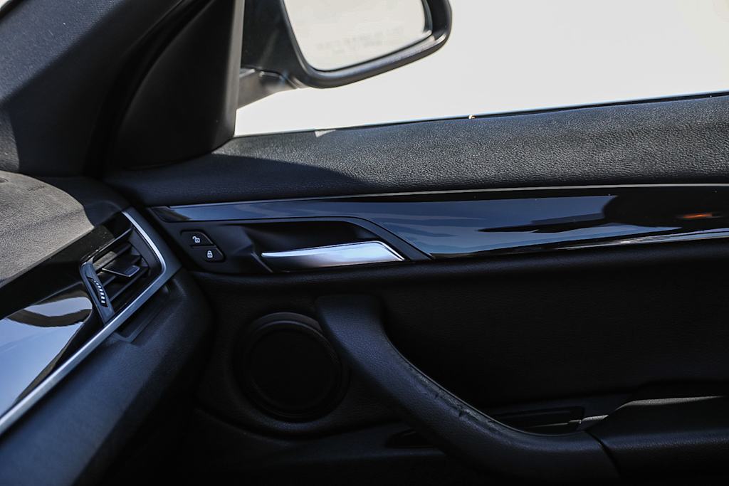 Thumbnail: 2016 BMW X1 - 23
