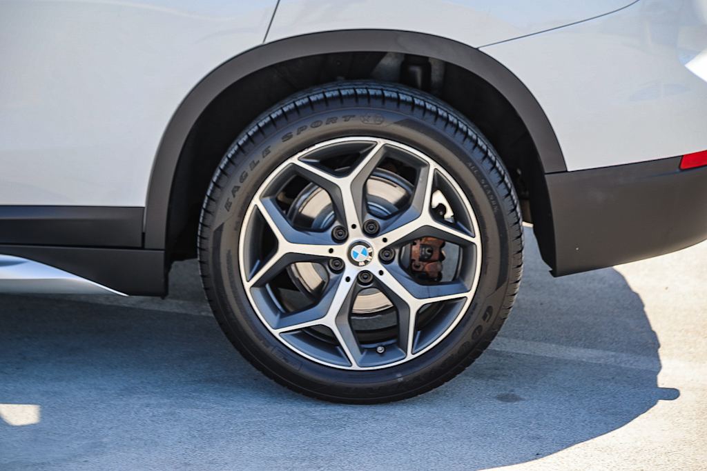 Thumbnail: 2019 BMW X1 - 21