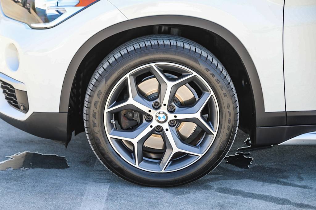 Thumbnail: 2019 BMW X1 - 6