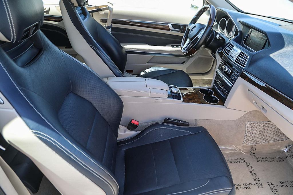 Thumbnail: 2015 Mercedes-Benz E-Class - 9