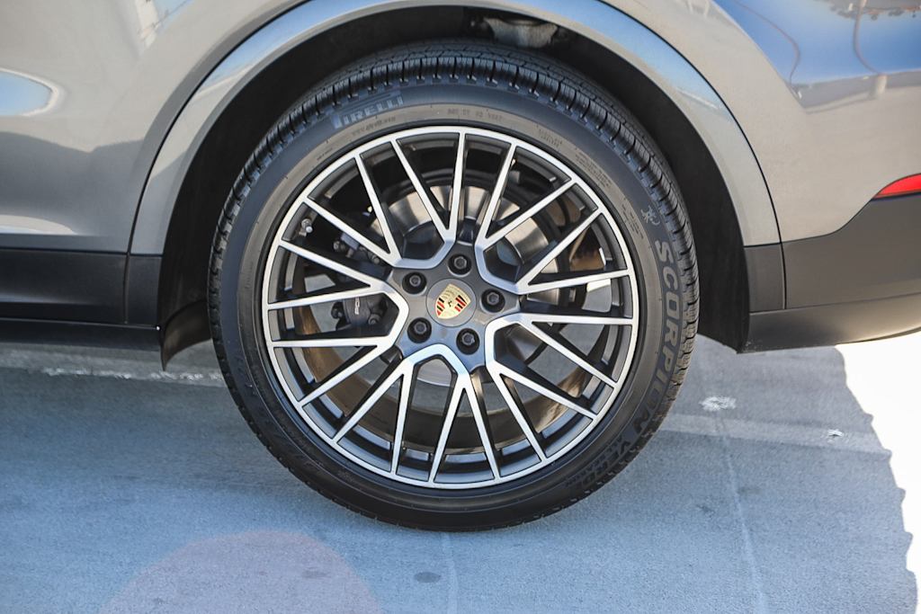 Thumbnail: 2019 Porsche Cayenne - 22