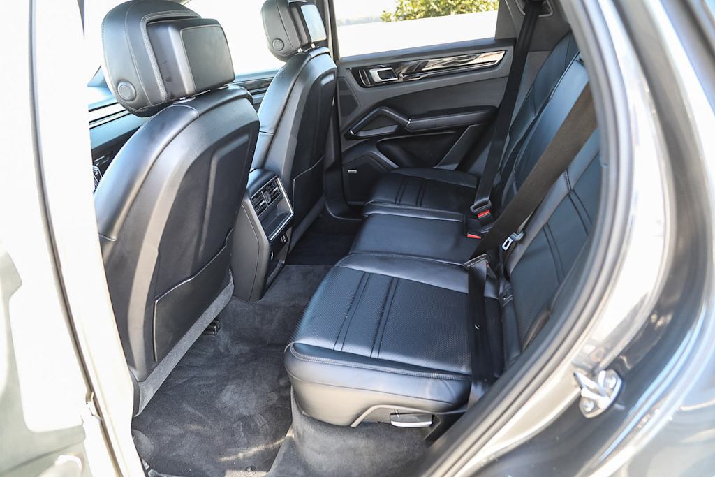 Thumbnail: 2019 Porsche Cayenne - 10