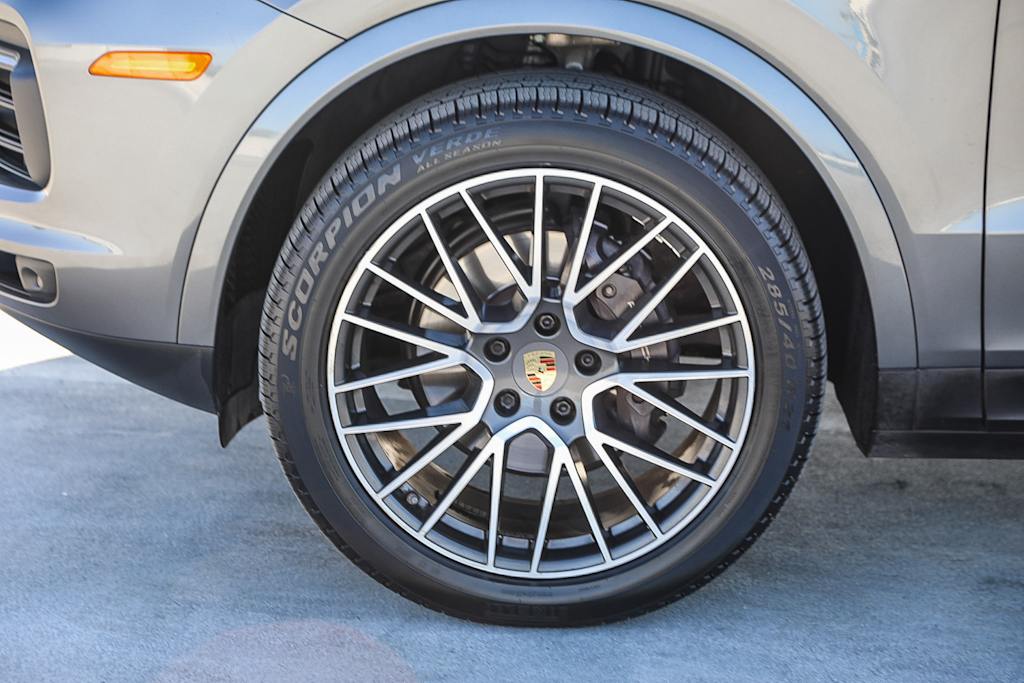 Thumbnail: 2019 Porsche Cayenne - 5
