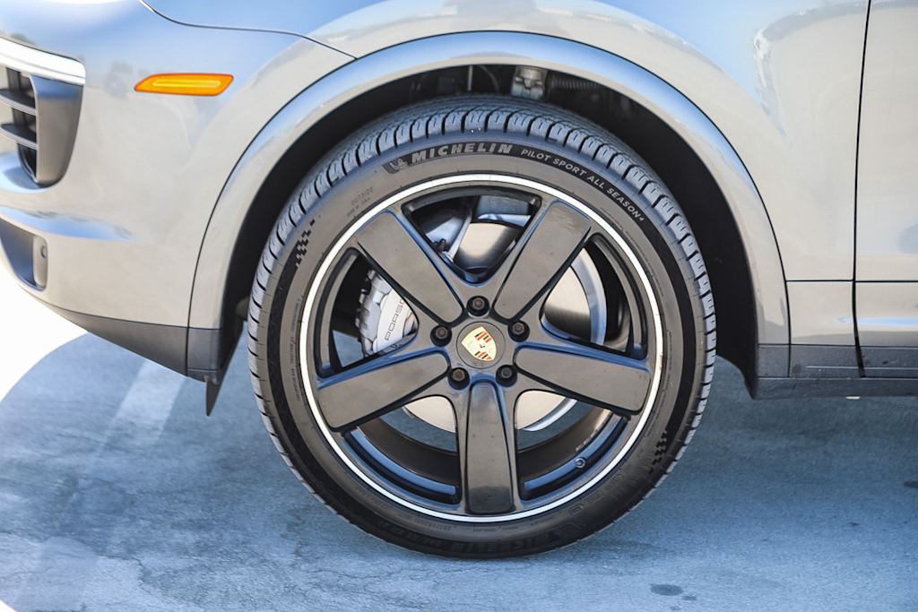 Thumbnail: 2018 Porsche Cayenne - 6