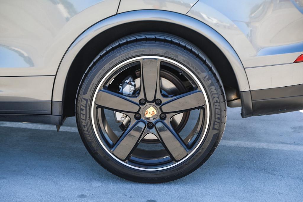Thumbnail: 2018 Porsche Cayenne - 21