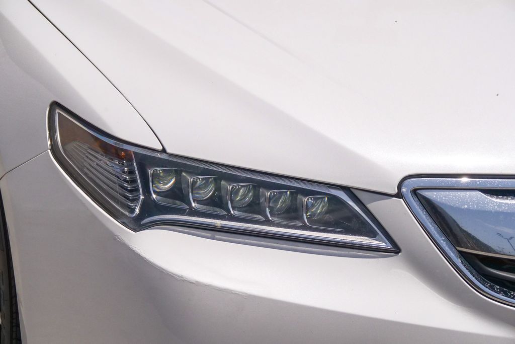 Thumbnail: 2016 Acura TLX - 9
