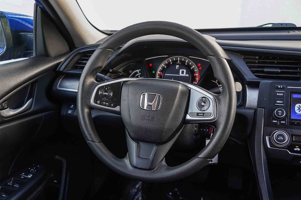 Thumbnail: 2017 Honda Civic - 9