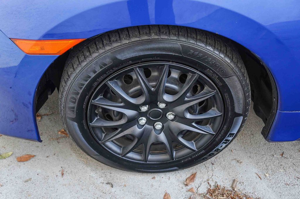Thumbnail: 2017 Honda Civic - 7