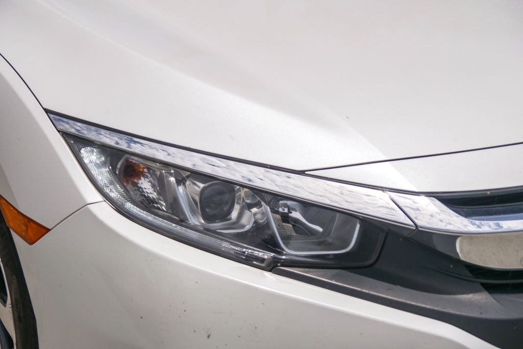 Thumbnail: 2016 Honda Civic - 9