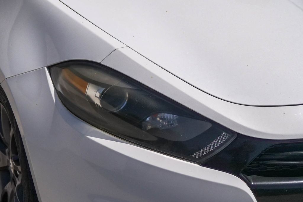Thumbnail: 2016 Dodge Dart - 8