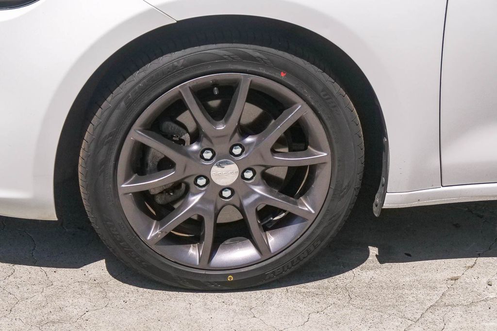 Thumbnail: 2016 Dodge Dart - 5