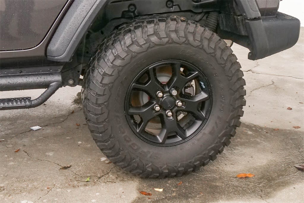 Thumbnail: 2020 Jeep Wrangler - 18