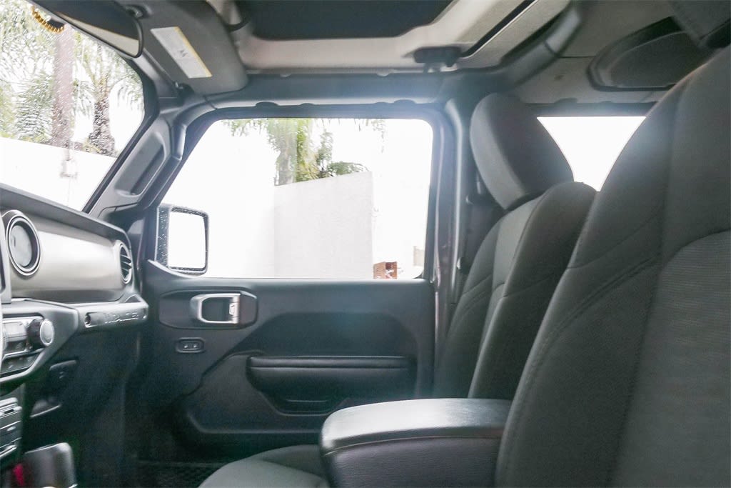 Thumbnail: 2020 Jeep Wrangler - 9