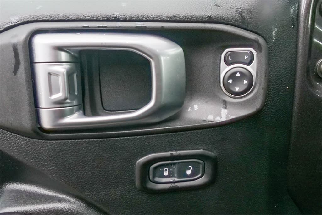 Thumbnail: 2020 Jeep Wrangler - 21