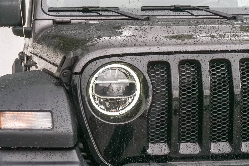 Thumbnail: 2020 Jeep Wrangler - 17