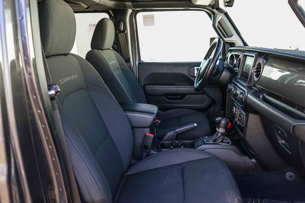 Thumbnail: 2020 Jeep Wrangler - 10