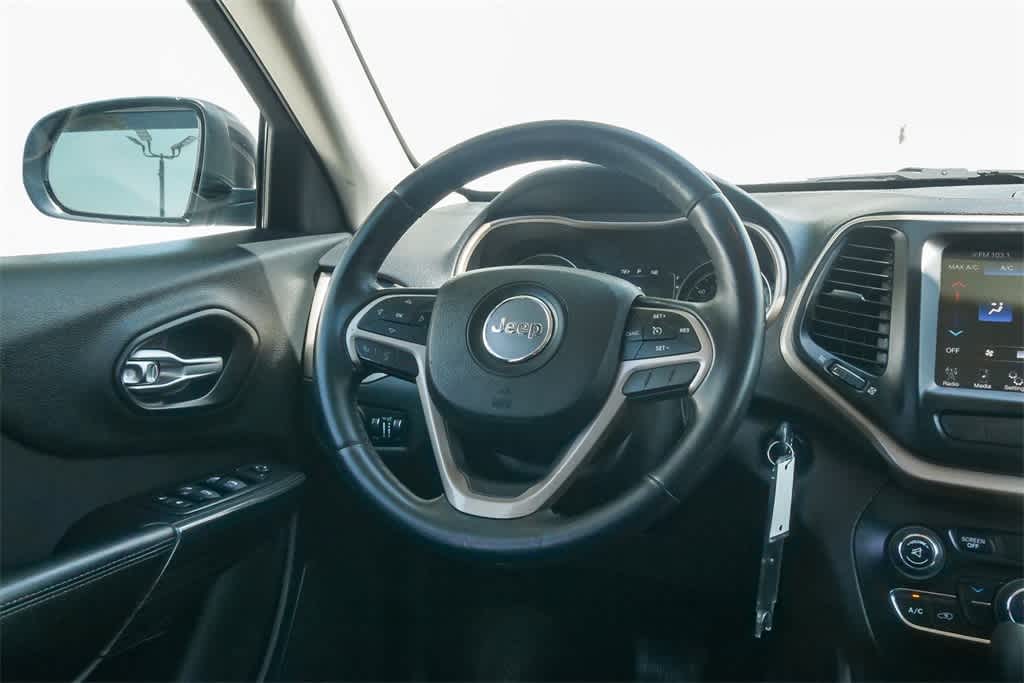 Thumbnail: 2014 Jeep Cherokee - 12
