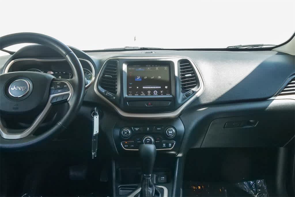 Thumbnail: 2014 Jeep Cherokee - 8