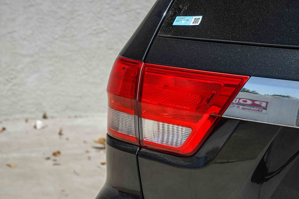 Thumbnail: 2012 Jeep Grand Cherokee - 9