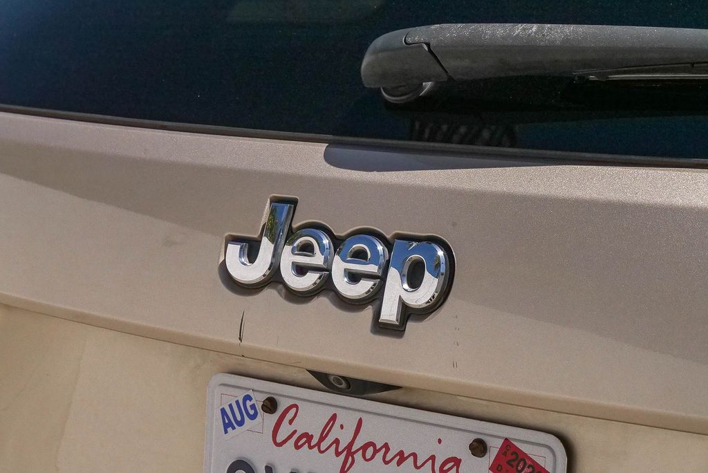 Thumbnail: 2014 Jeep Grand Cherokee - 5