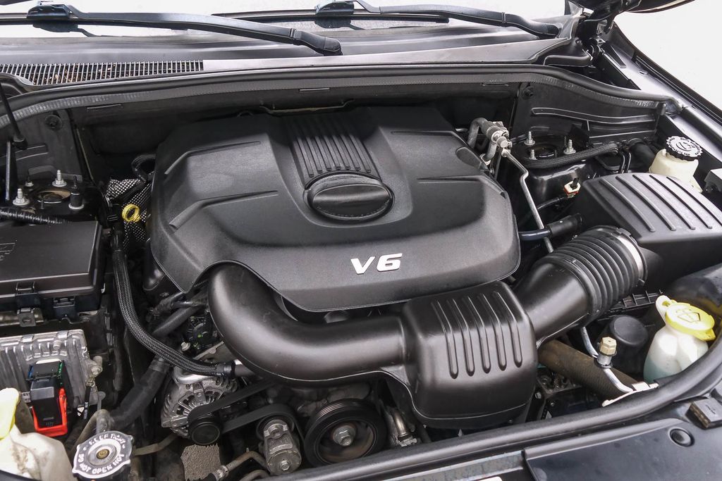 Thumbnail: 2015 Jeep Grand Cherokee - 7