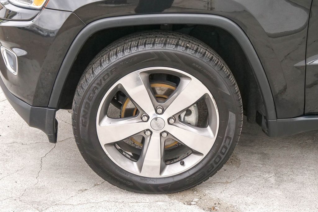 Thumbnail: 2015 Jeep Grand Cherokee - 6