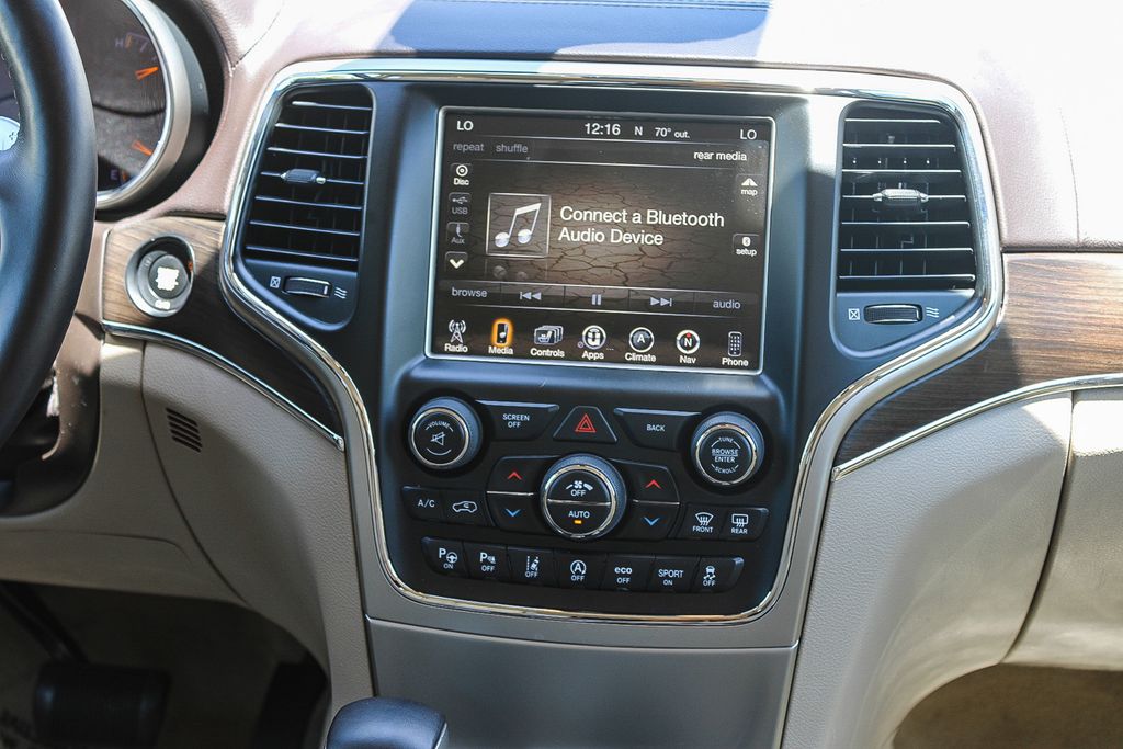 Thumbnail: 2017 Jeep Grand Cherokee - 13