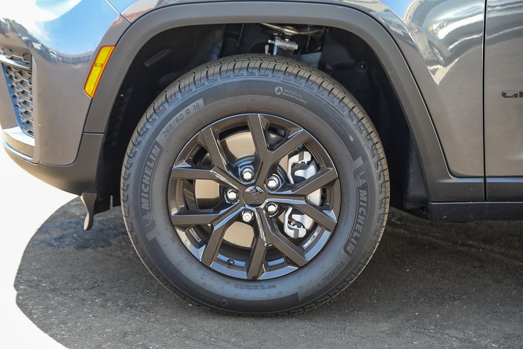 Thumbnail: 2026 Jeep Grand Cherokee L - 6