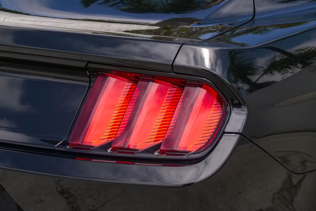 Thumbnail: 2016 Ford Mustang - 18