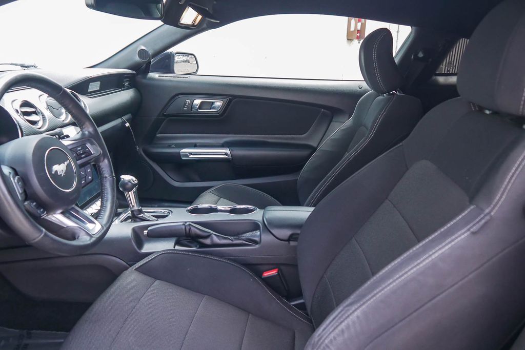 Thumbnail: 2016 Ford Mustang - 9