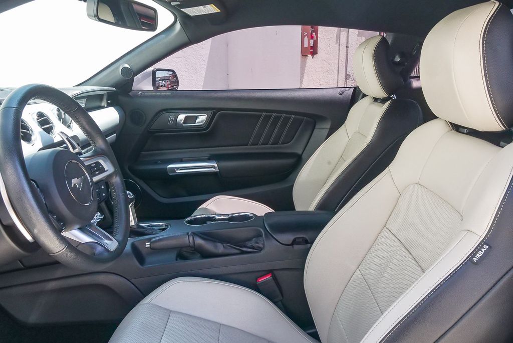 Thumbnail: 2015 Ford Mustang - 8