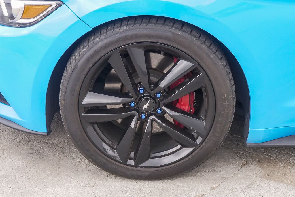 Thumbnail: 2017 Ford Mustang - 5