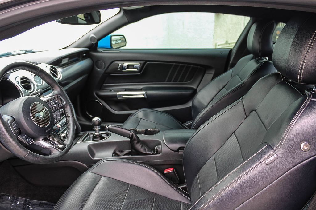Thumbnail: 2017 Ford Mustang - 6