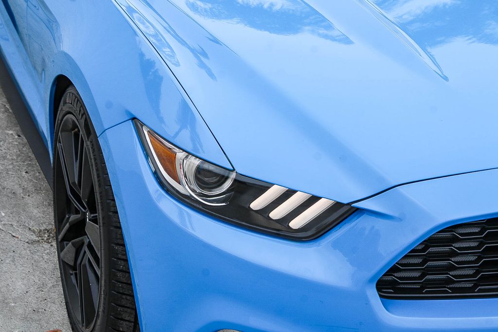 Thumbnail: 2017 Ford Mustang - 10