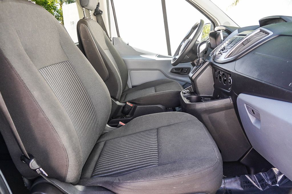 Thumbnail: 2018 Ford Transit Series - 10