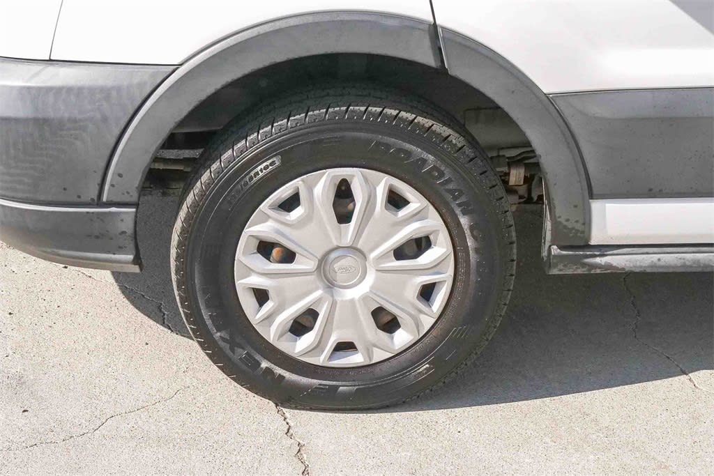 Thumbnail: 2017 Ford Transit Series - 6