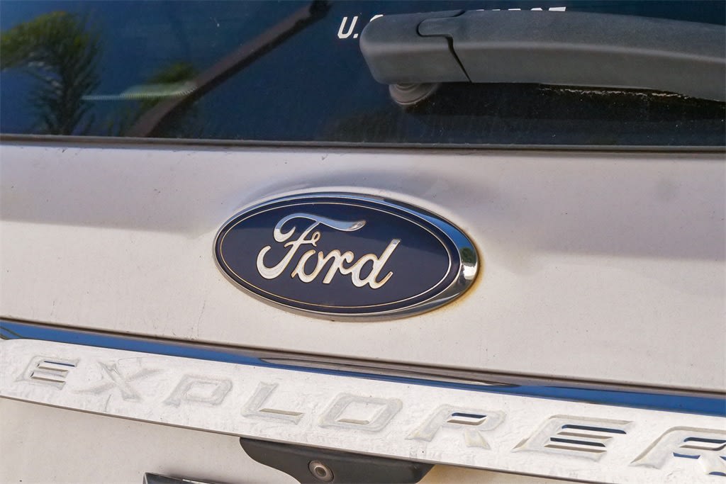 Thumbnail: 2017 Ford Explorer - 5