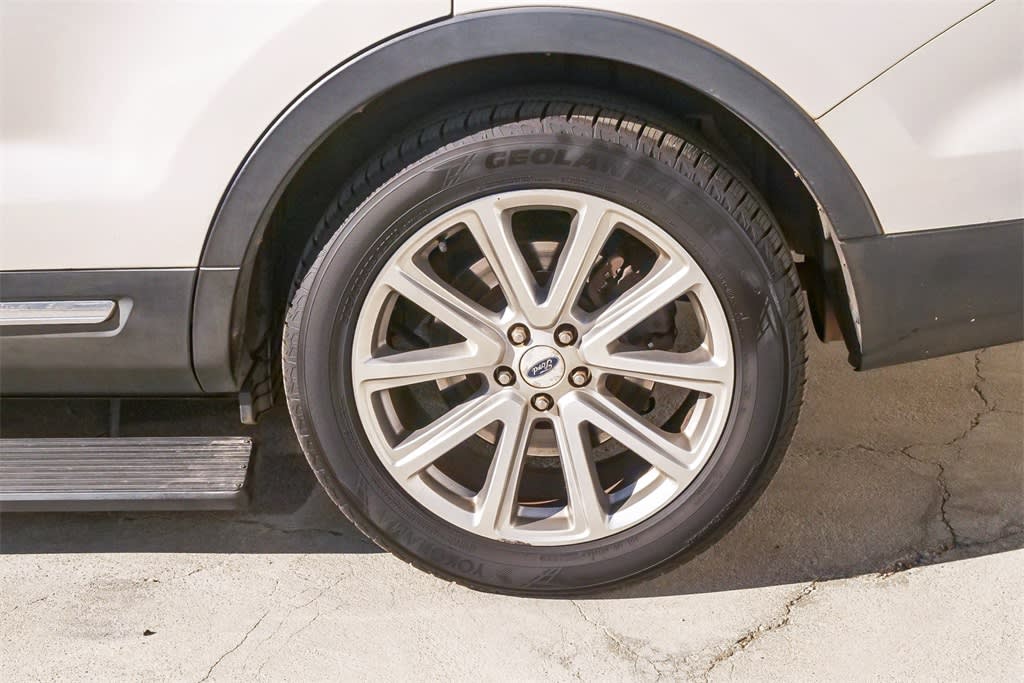 Thumbnail: 2017 Ford Explorer - 9