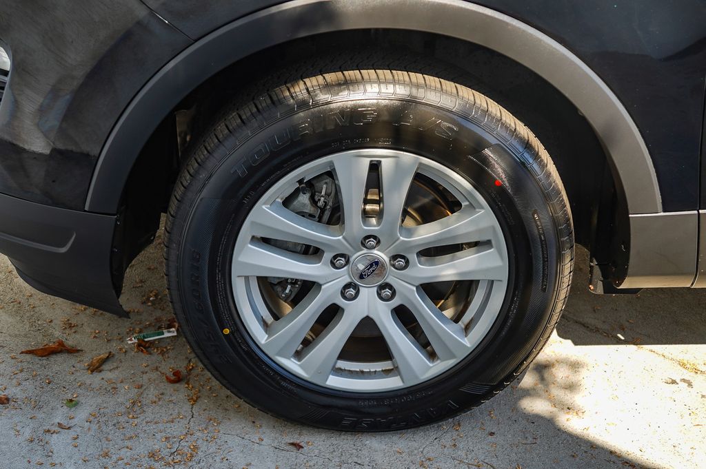 Thumbnail: 2018 Ford Explorer - 6