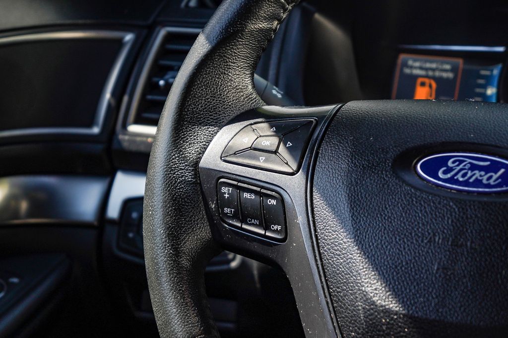 Thumbnail: 2018 Ford Explorer - 25
