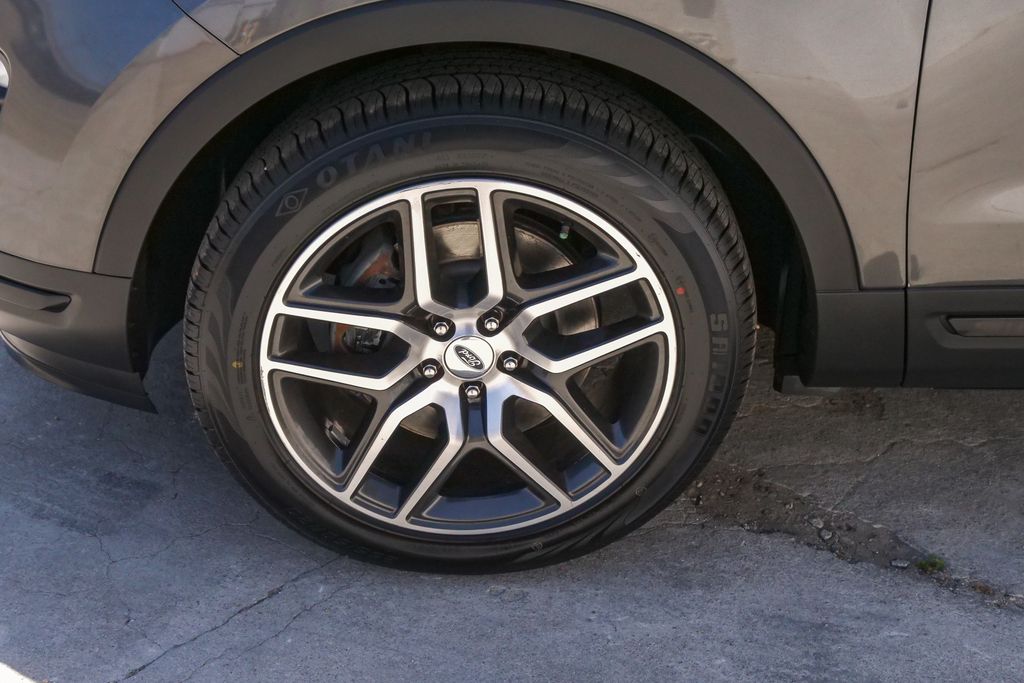 Thumbnail: 2018 Ford Explorer - 6
