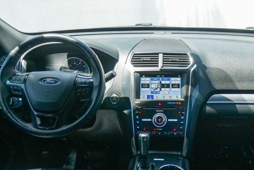Thumbnail: 2018 Ford Explorer - 2