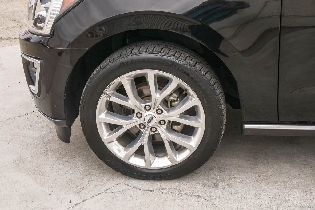 Thumbnail: 2019 Ford Expedition - 6