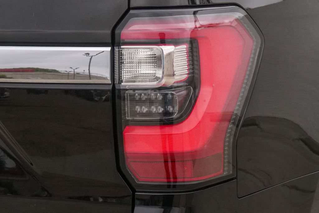 Thumbnail: 2019 Ford Expedition - 20