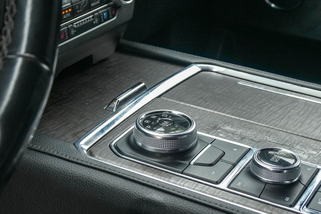 Thumbnail: 2019 Ford Expedition - 13