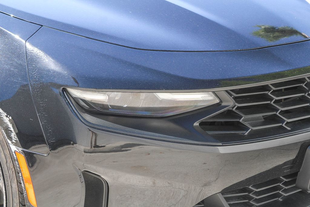 Thumbnail: 2019 Chevrolet Camaro - 10