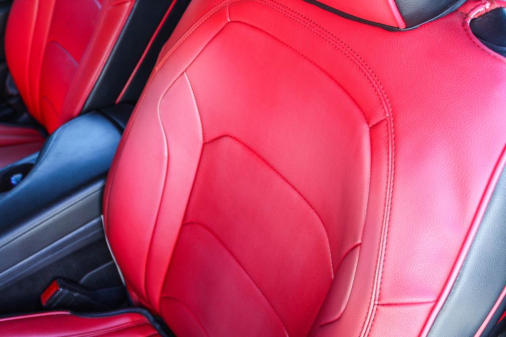 Thumbnail: 2019 Chevrolet Camaro - 5