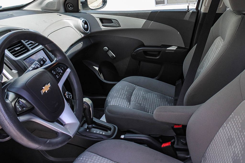 Thumbnail: 2020 Chevrolet Sonic - 10