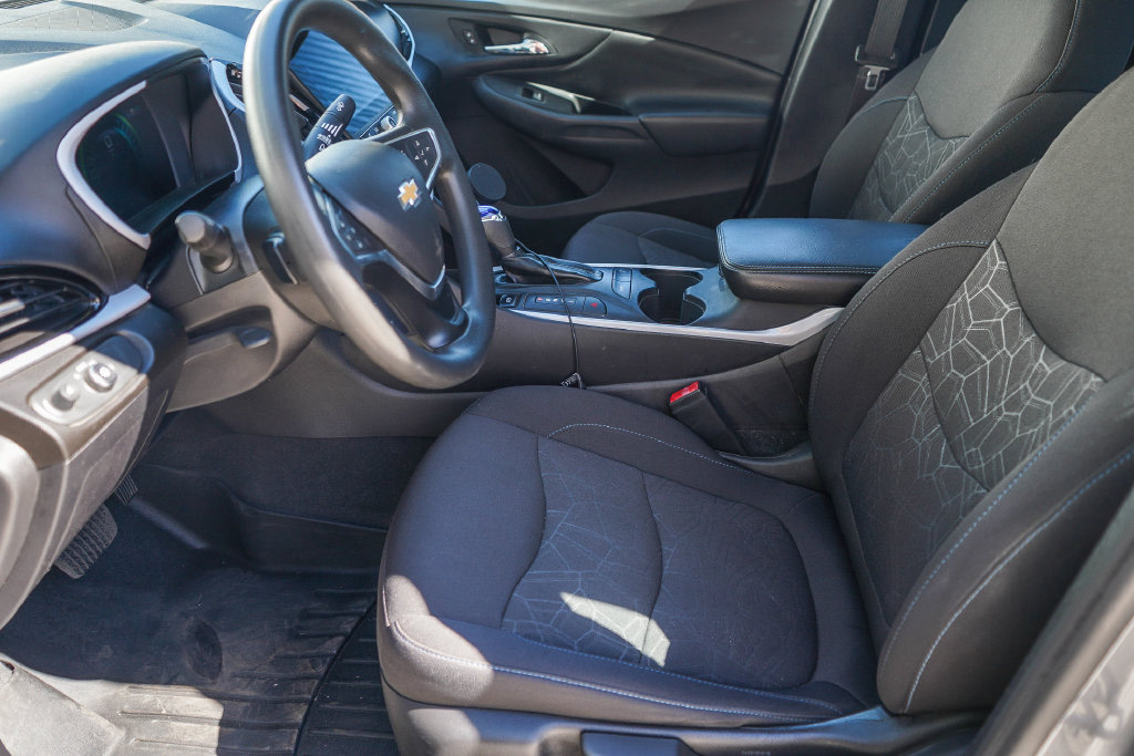 Thumbnail: 2018 Chevrolet Volt - 6